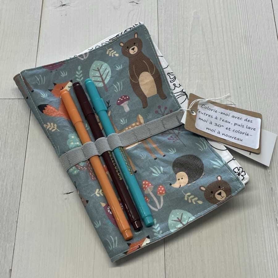 Kleines waschbares Maltuchbuch, Geschenkidee für Kinder, Nähen, Schweizer Kunsthandwerk, Geschäft, Freiburg