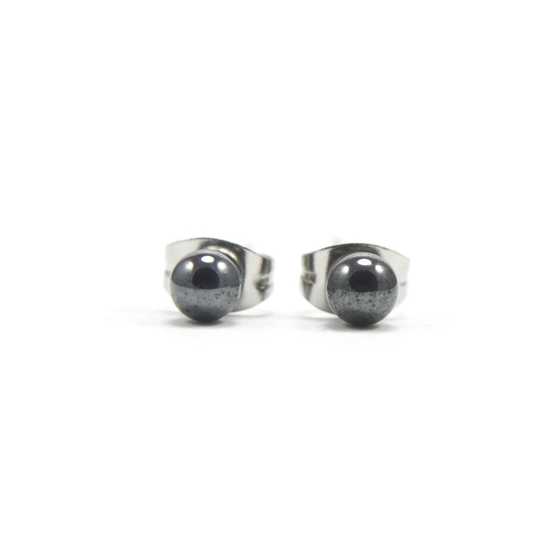 Clous d'oreilles en hématite de 4 mm