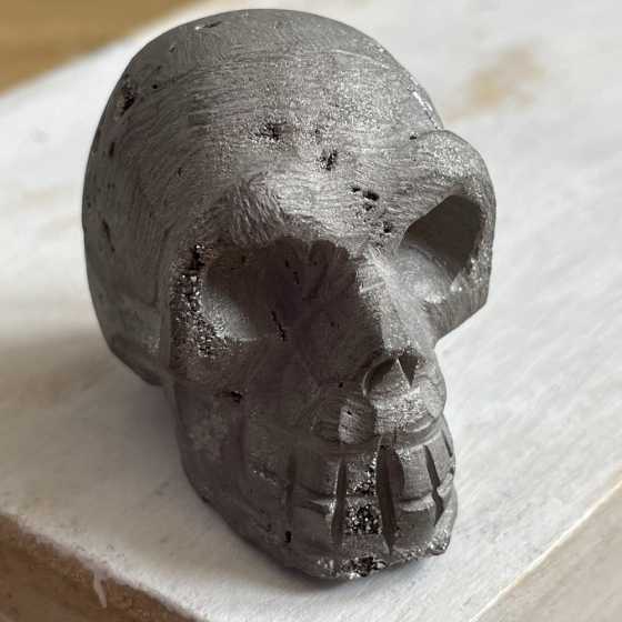 Crâne sculpté argenté