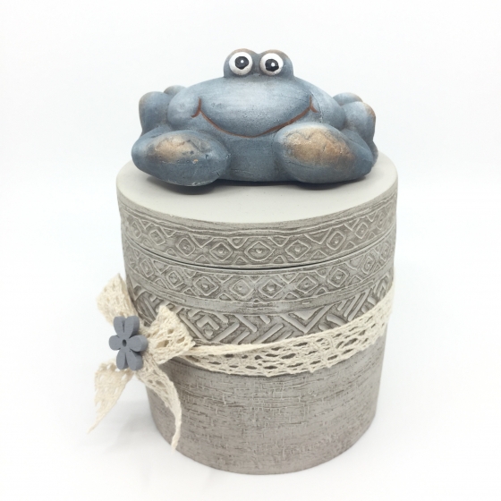 boite béton figurine crabe