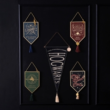 Hogwarts-Banner - Harry Potter Warner Bros