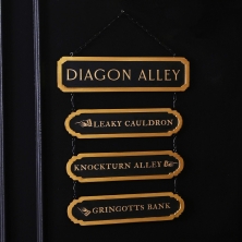 Schild Alumni Diagon Alley Warner Bros - Harry Potter