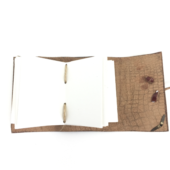 Kleines handgefertigtes Notizbuch aus Leder - Krokodildruck