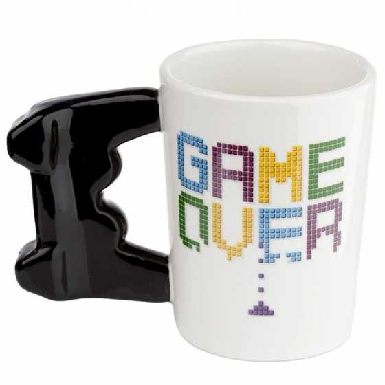 Tasse Game Over avec anse en forme de manette