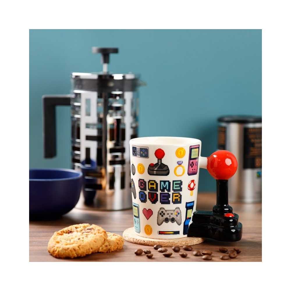 Tasse Game Over avec anse en forme de manette d'arcade
