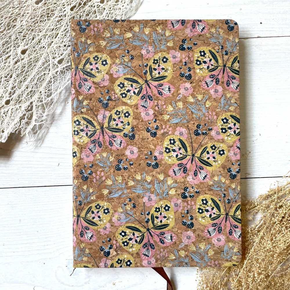 Notizbuch aus Kork mit Schmetterlingsdruck