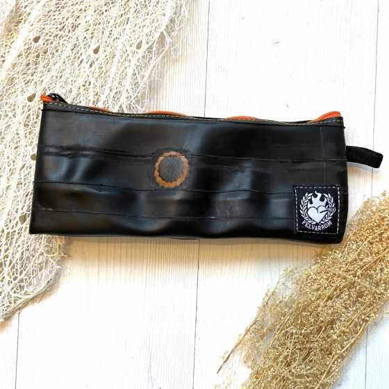 Stiftetui aus recycelten Fahrradrohren, orange