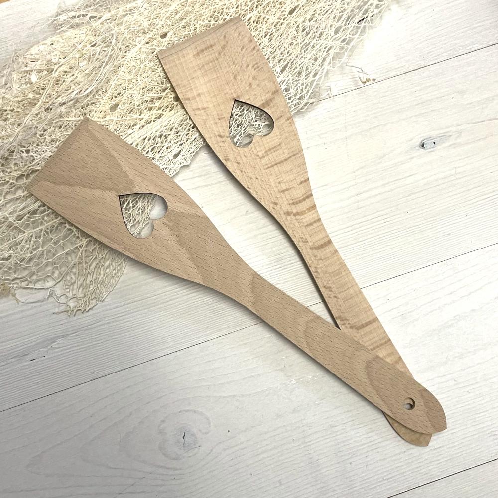 Spatule en bois coeur plate