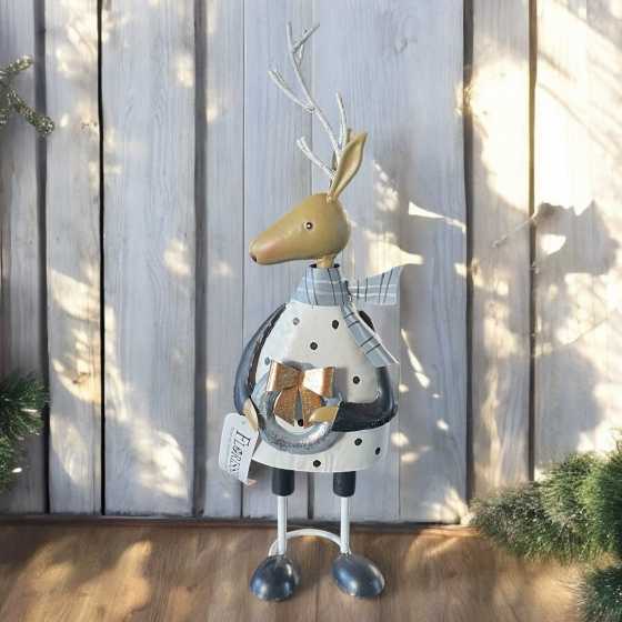 Grand cerf en métal avec couronne