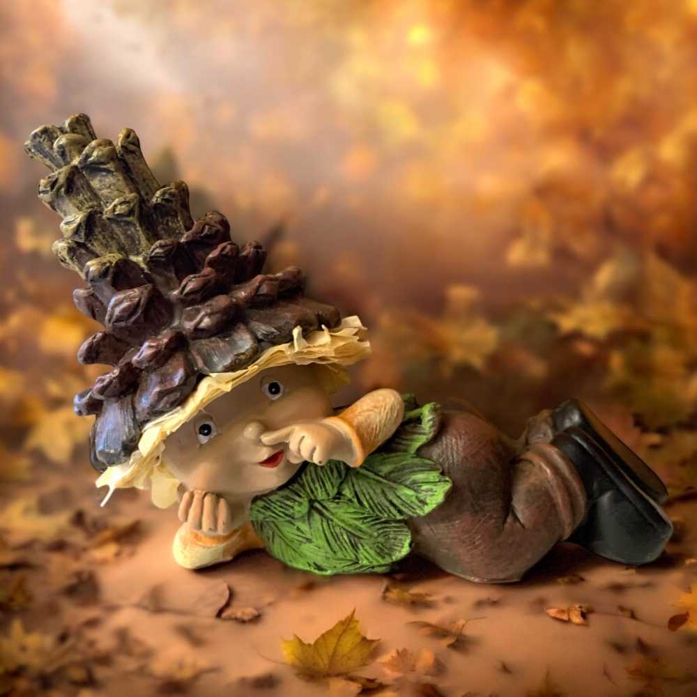 Deko aus Kunstharz Junge Brotapfel Liegend