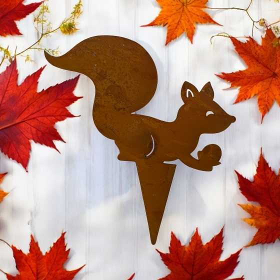 Pique en métal écureuil