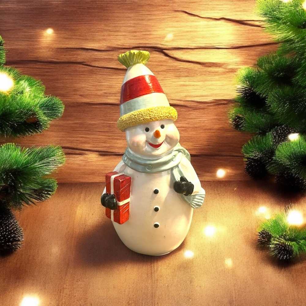 Petit bonhomme de neige en résine - cadeau