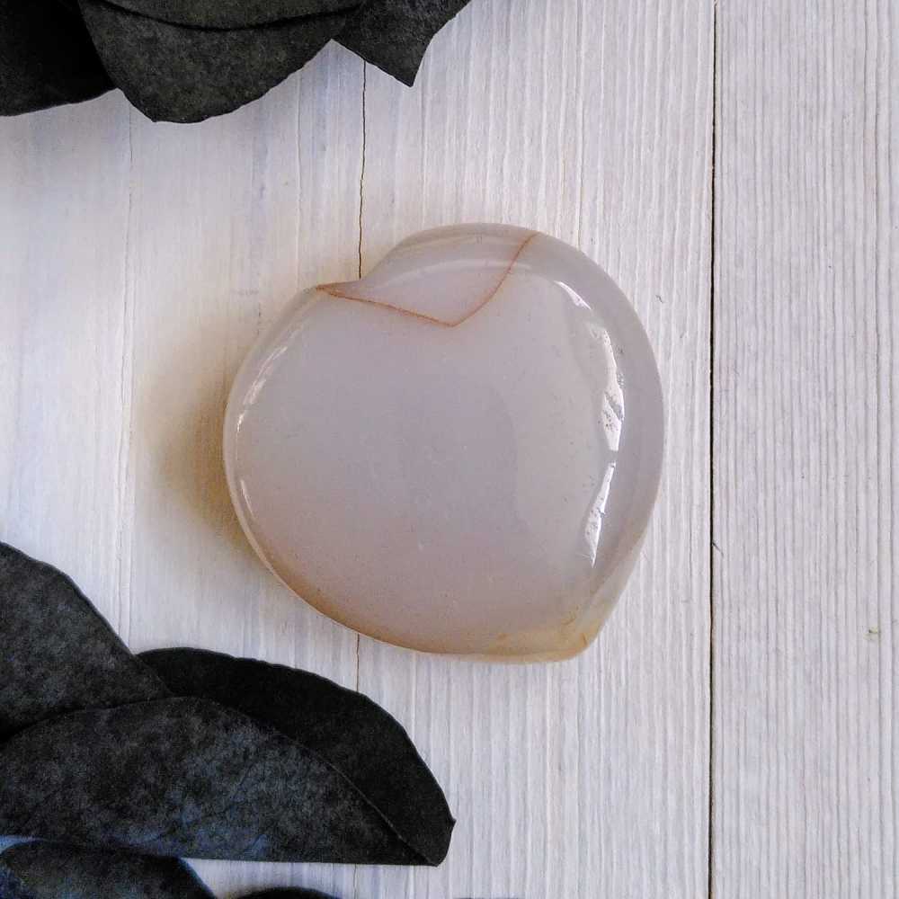 Herz aus hellem Karneol