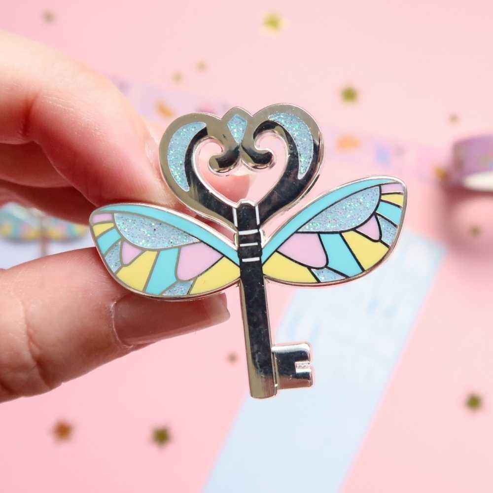 Pin’s "Clé volante" bleu - LULA Rocks