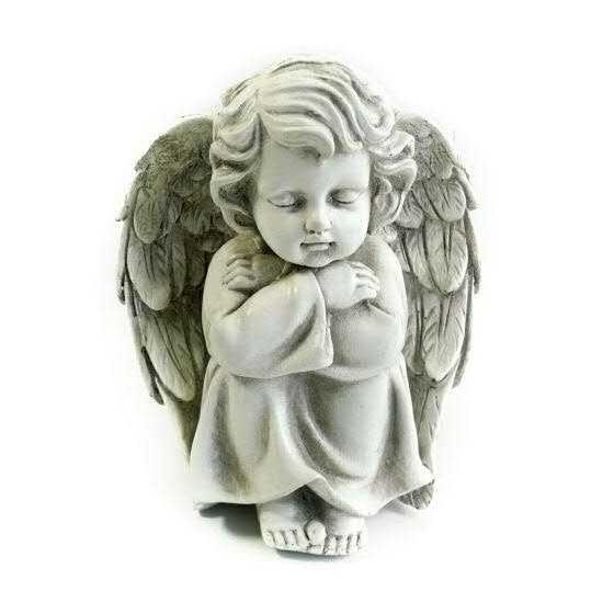 Ange assis en  Poly crème