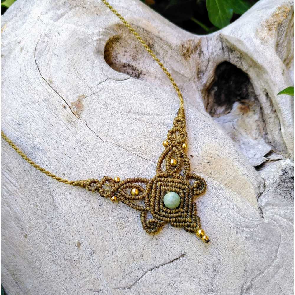 Amazonite - Petit collier en micro-macramé