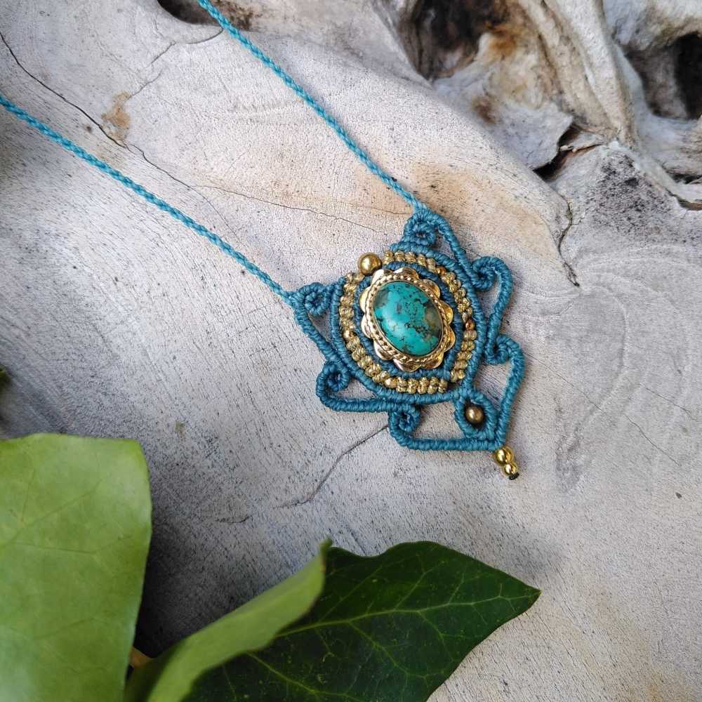 Turquoise - Collier en micro-macramé - Wave