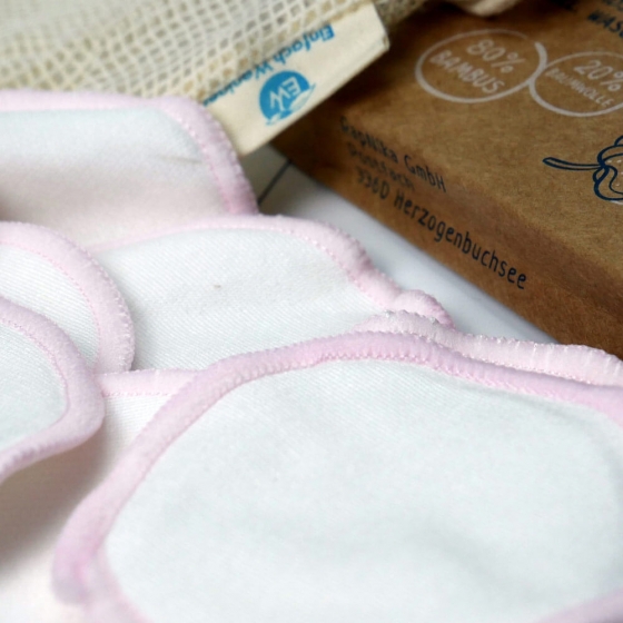 Disques de démaquillage réutilisables en bambou, naturel, cosmétiques, zéro déchets, fribourg, suisse, artisanal