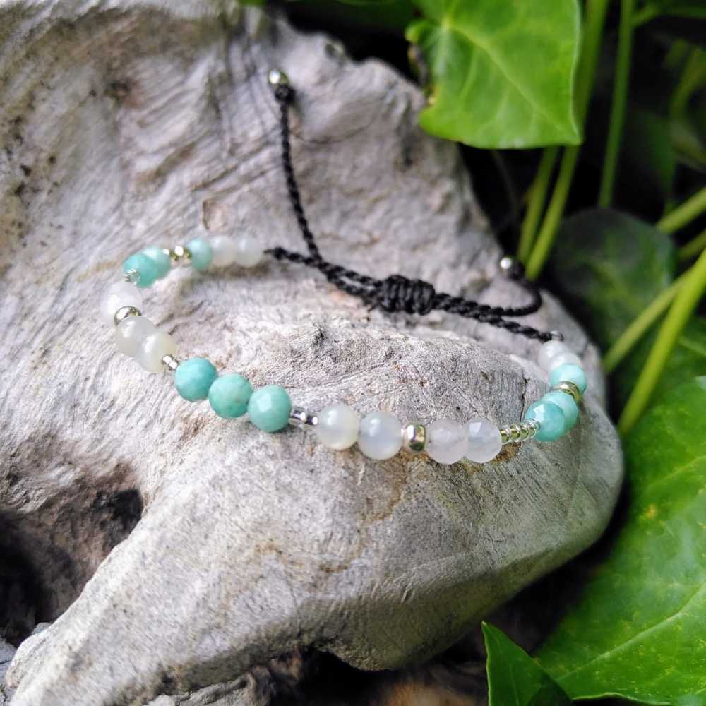Armband „Herzenssanftheit & Innere Wahrheit“ Amazonit, Rosenquarz & Mondstein