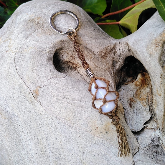 Porte-clé en micro-macramé & Calcédoine - Apaisement