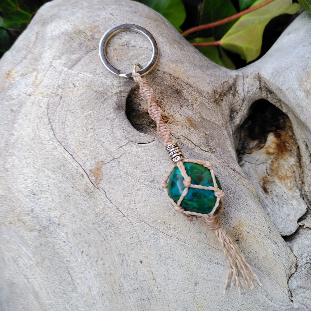 Porte-clé en micro-macramé & chrysocolle - Calme intérieur