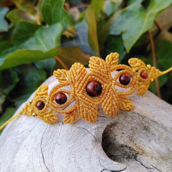 Stierauge - Armband Leaf - Mut und innere Stärke