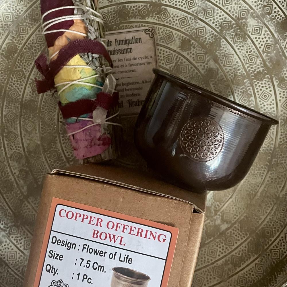 Bol d’Offrande Fleur de Vie avec sable – porte-encens rituel en métal