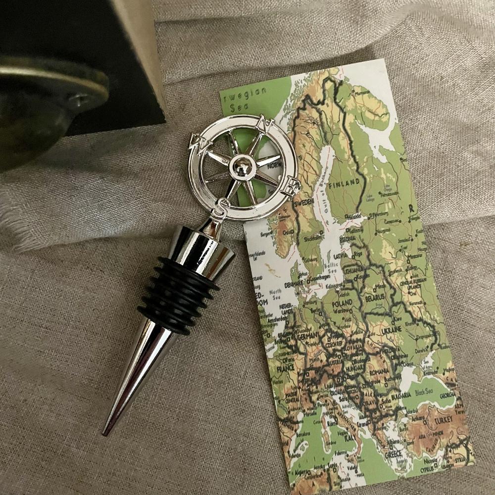 Bouchon de Bouteille Boussole Argent – accessoire vin explorateur