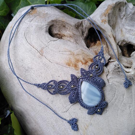 Blauem Opal - Mikromakramee-Halskette