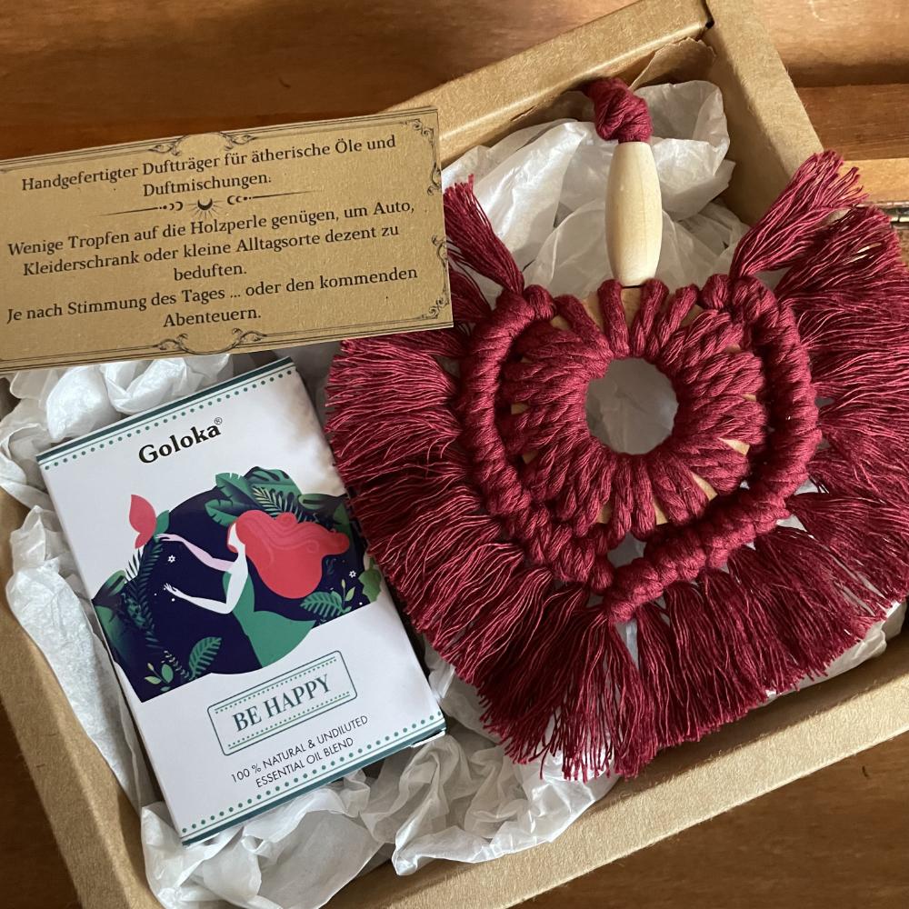 Coffret cadeau diffuseur artisanal & synergie “Be Happy” – Macramé & huiles essentielles Goloka