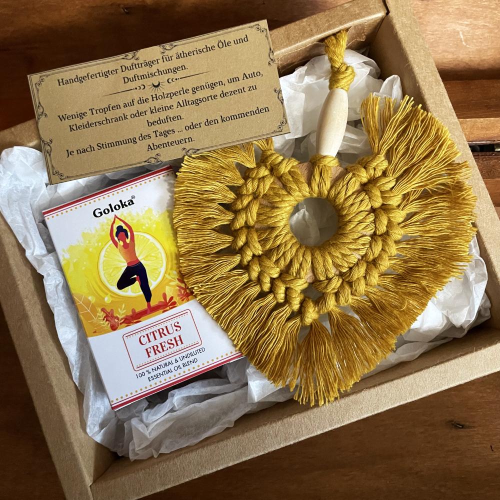 Geschenkset Makramee-Diffuser & „Citrus Fresh“ Duftmischung – Goloka ätherische Öle