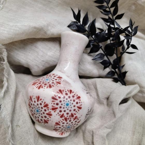 Vase en céramique peint à la main – Motifs floraux mandala – Pièce unique