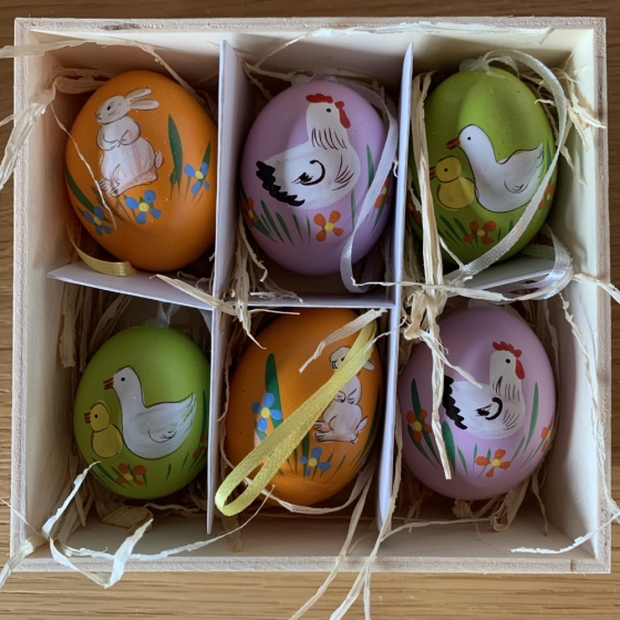 Lot de 6 oeufs peints